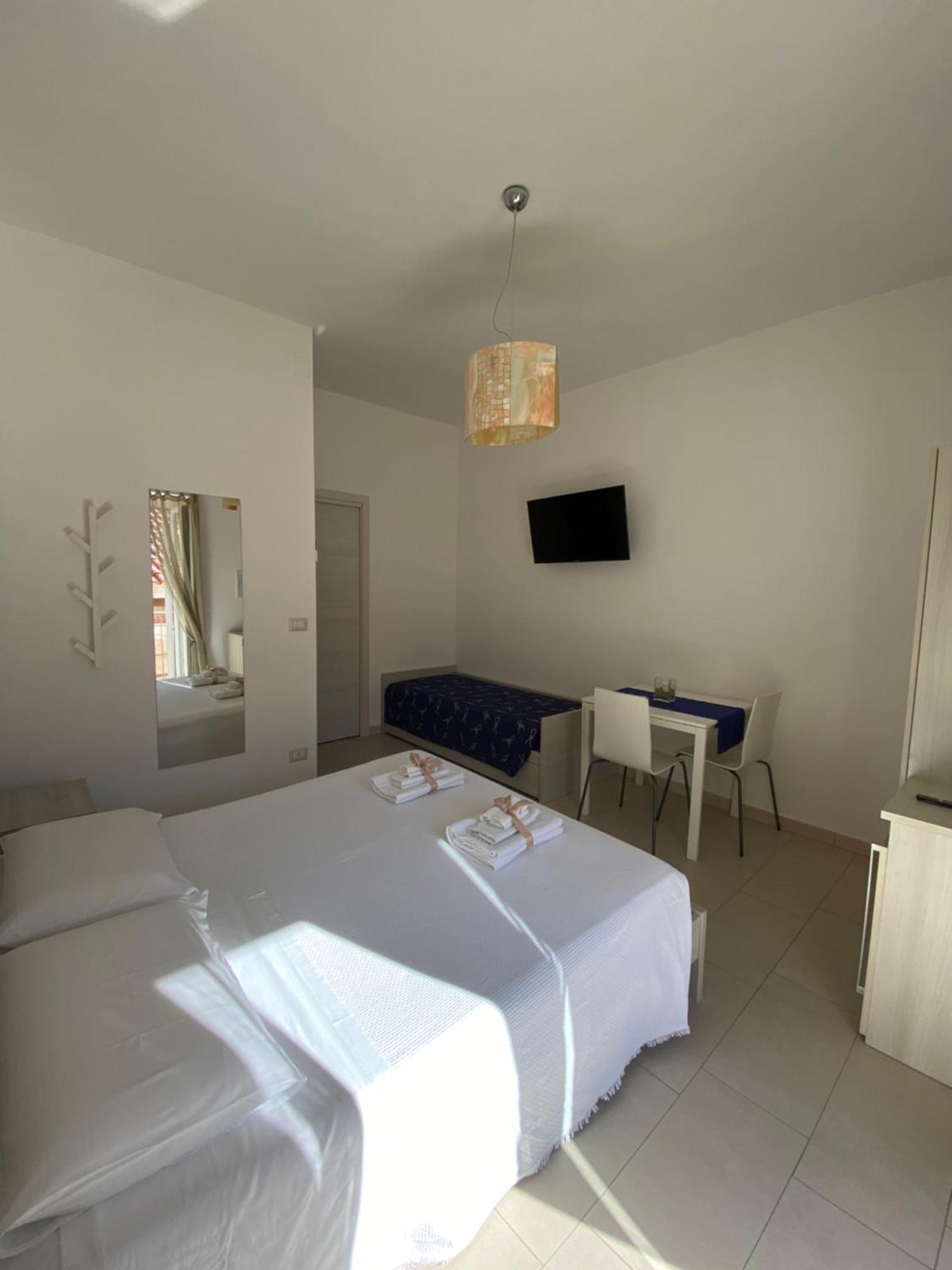 B&B Degli Aranci Палинуро Экстерьер фото